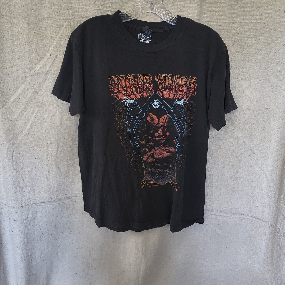 Star Wars Men's Size Large Black and Red Graphic T Shirt